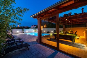 Outdoor pool, a heated pool - lux villa with pool (Nin)