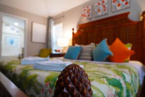 4 bedrooms, desk, iron/ironing board, travel cot