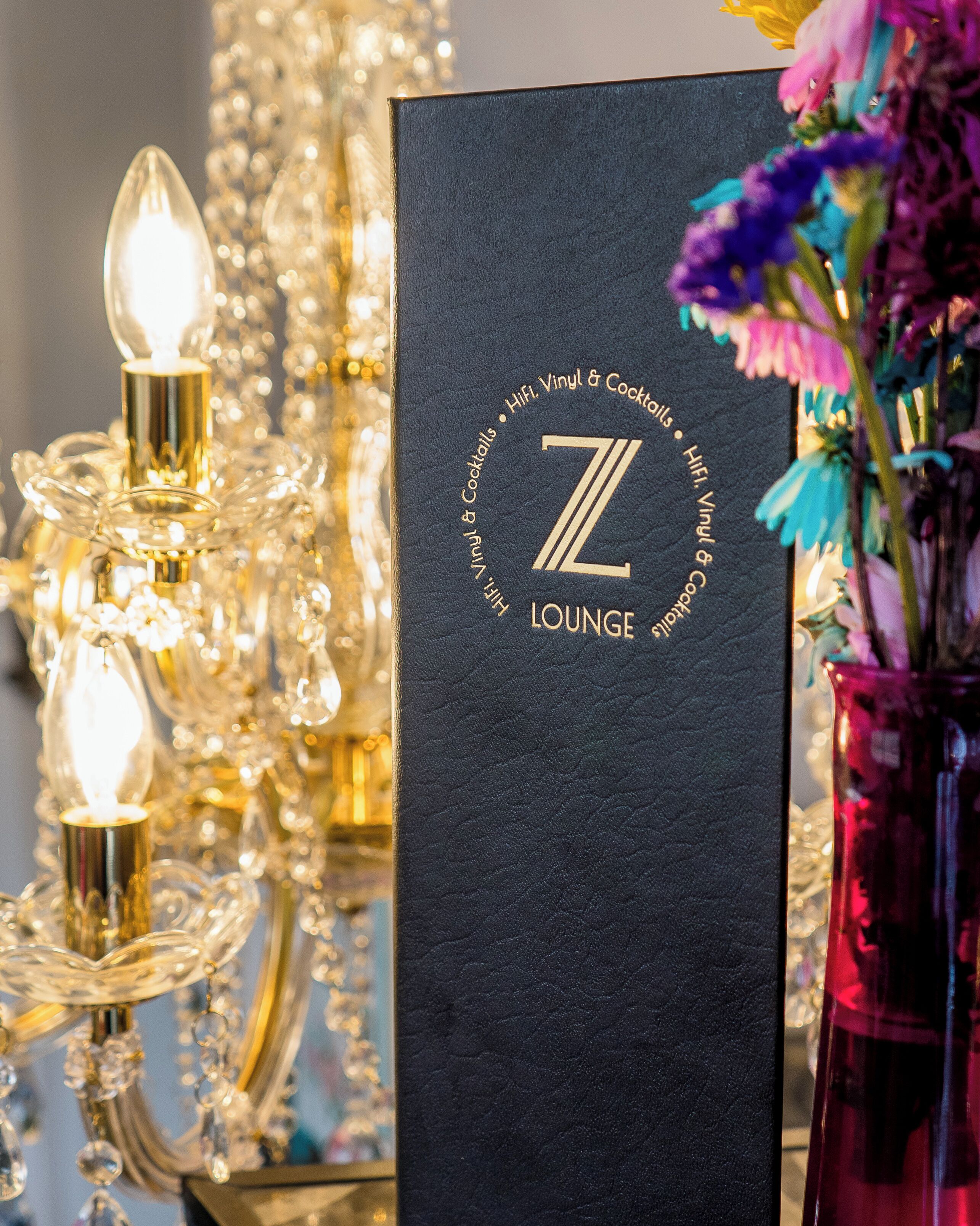 serves dinner and happy hour