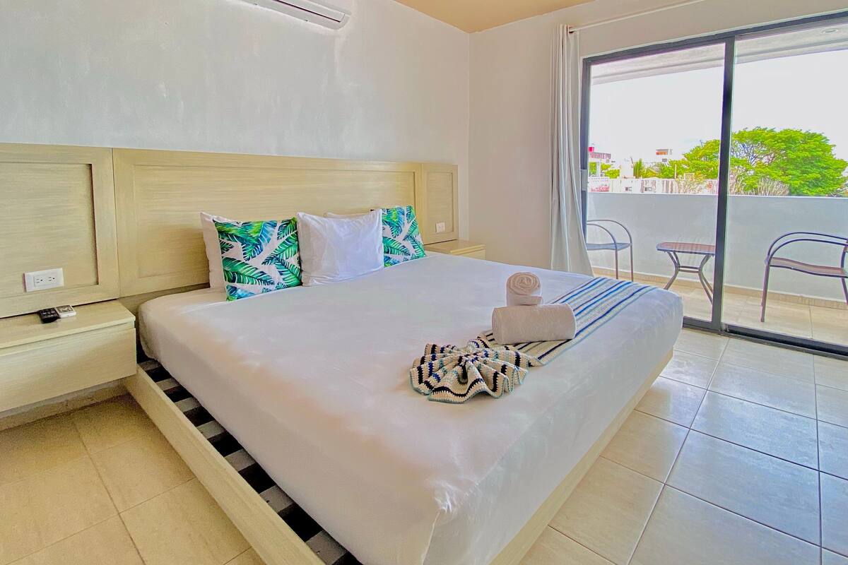 1 bedroom, free WiFi, bed sheets