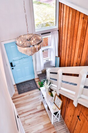 Interior - The Lakehouse Oasis - FREE POOL & LAKE CLUB ACCESS (Lake Harmony)