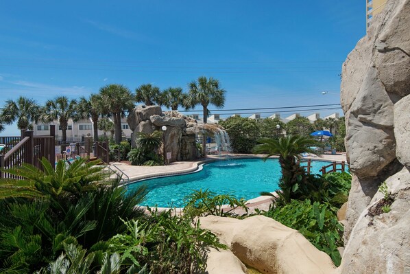 Outdoor pool, a heated pool