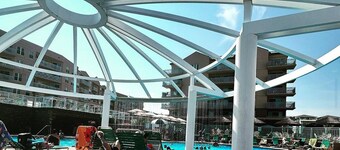 Newly Updated Resort Ocean Front Condo in Diamond Beach!