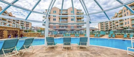 Indoor pool, outdoor pool