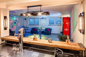 Bar (en la propiedad)