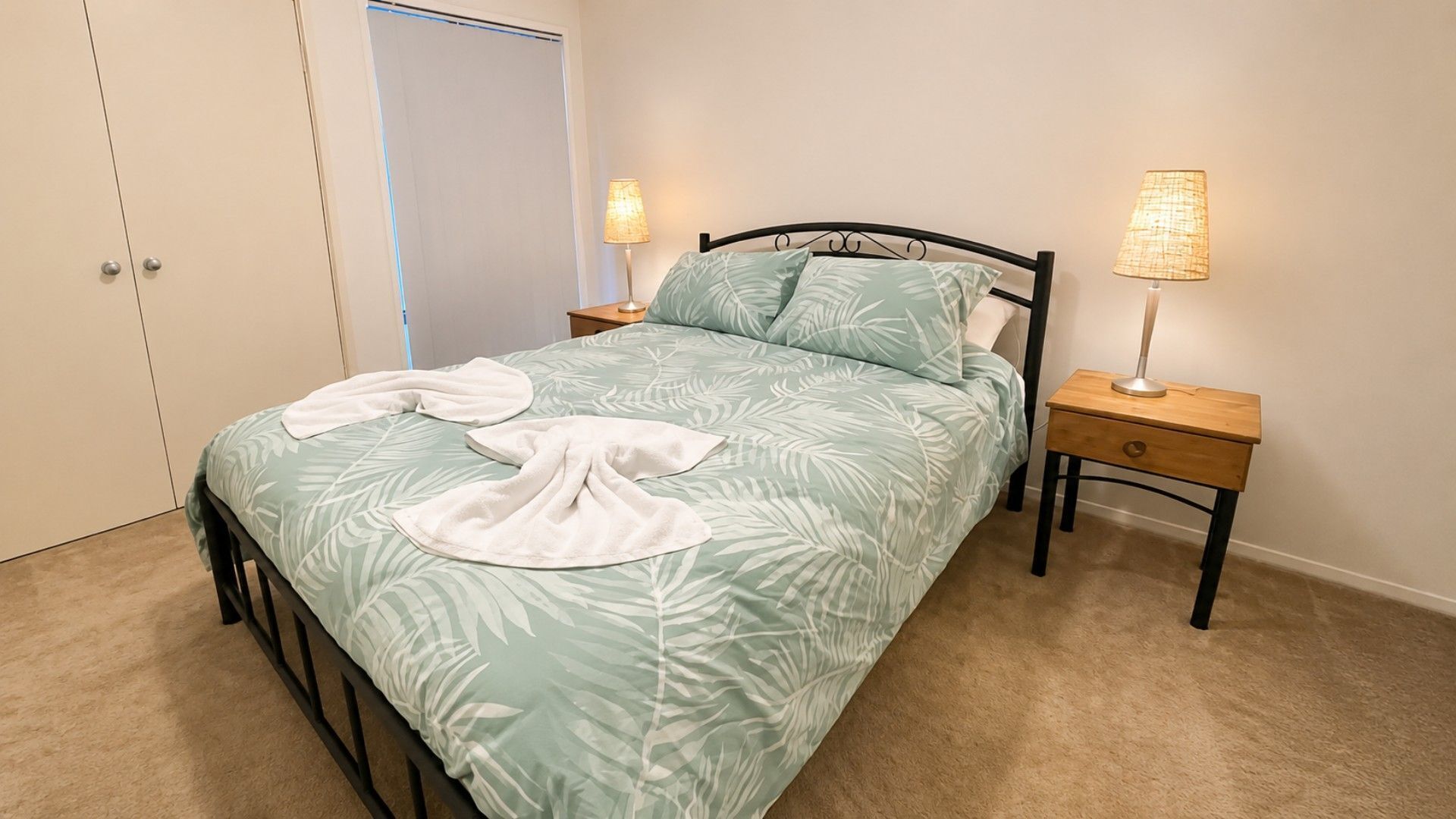3 bedrooms, travel crib, free WiFi, bed sheets