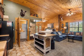 Smart TV, fireplace, DVD player