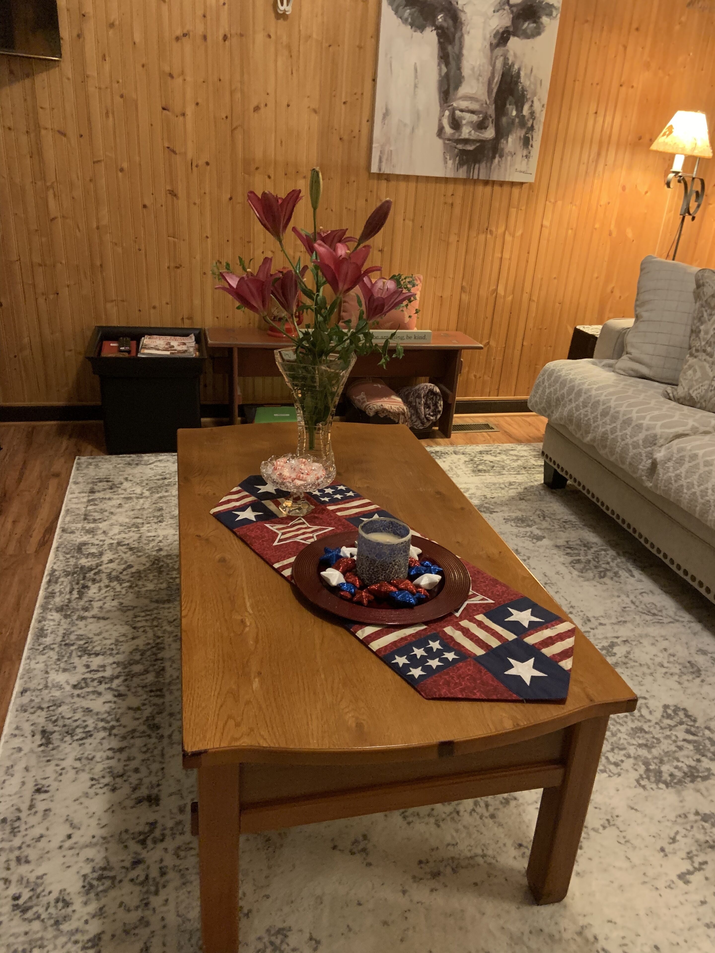 Resort Amenities + Waterfalls + 2 Lakes! Great Location! 