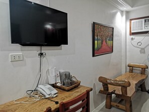 Room - Reddoorz @ Jollydays Hotel Nueva Ecija (San Jose City)