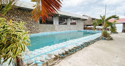 Reddoorz @ White Castle Beach Resort Iba Zambales