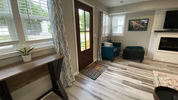 Smart-tv och eldstad