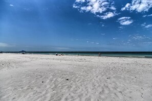 En la playa