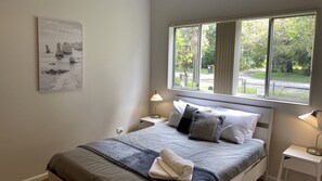 4 bedrooms, bed sheets - Chapman Cottage close to Callala Bay (Callala Bay)