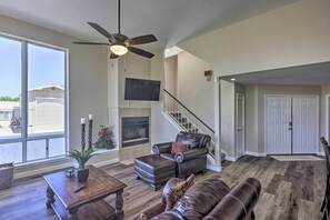 TV, fireplace, table football, stereo - Amenity-Packed Home w/ Hot Tub & River Views! (Bullhead City)
