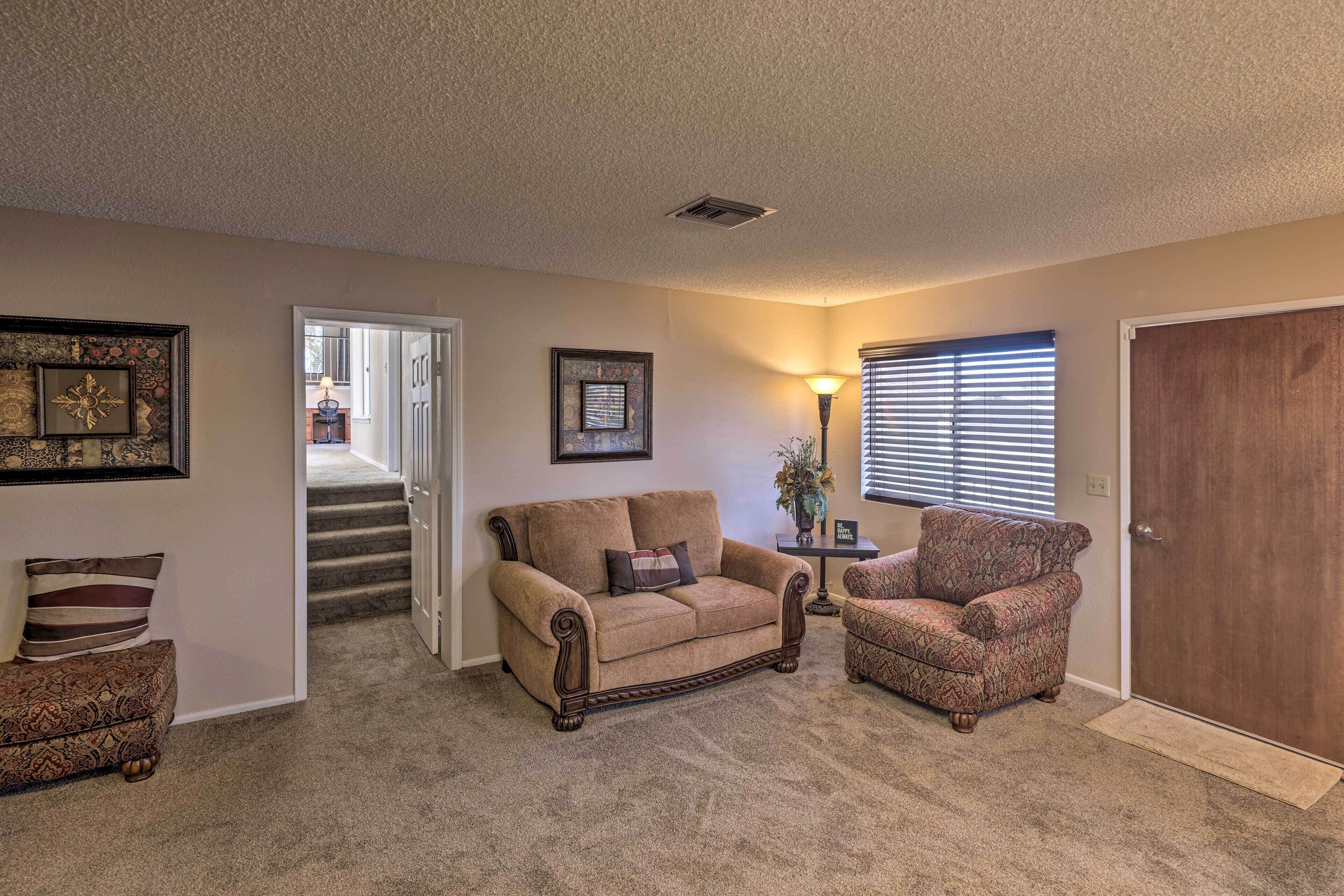 Cozy Couple’s Casita: 2 Miles to Colorado River!