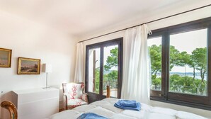 5 室のベッドルーム、旅行用ベビーベッド、WiFi (無料)