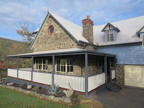 Exterior - Bluestones - Views of Mt Buller (Merrijig)