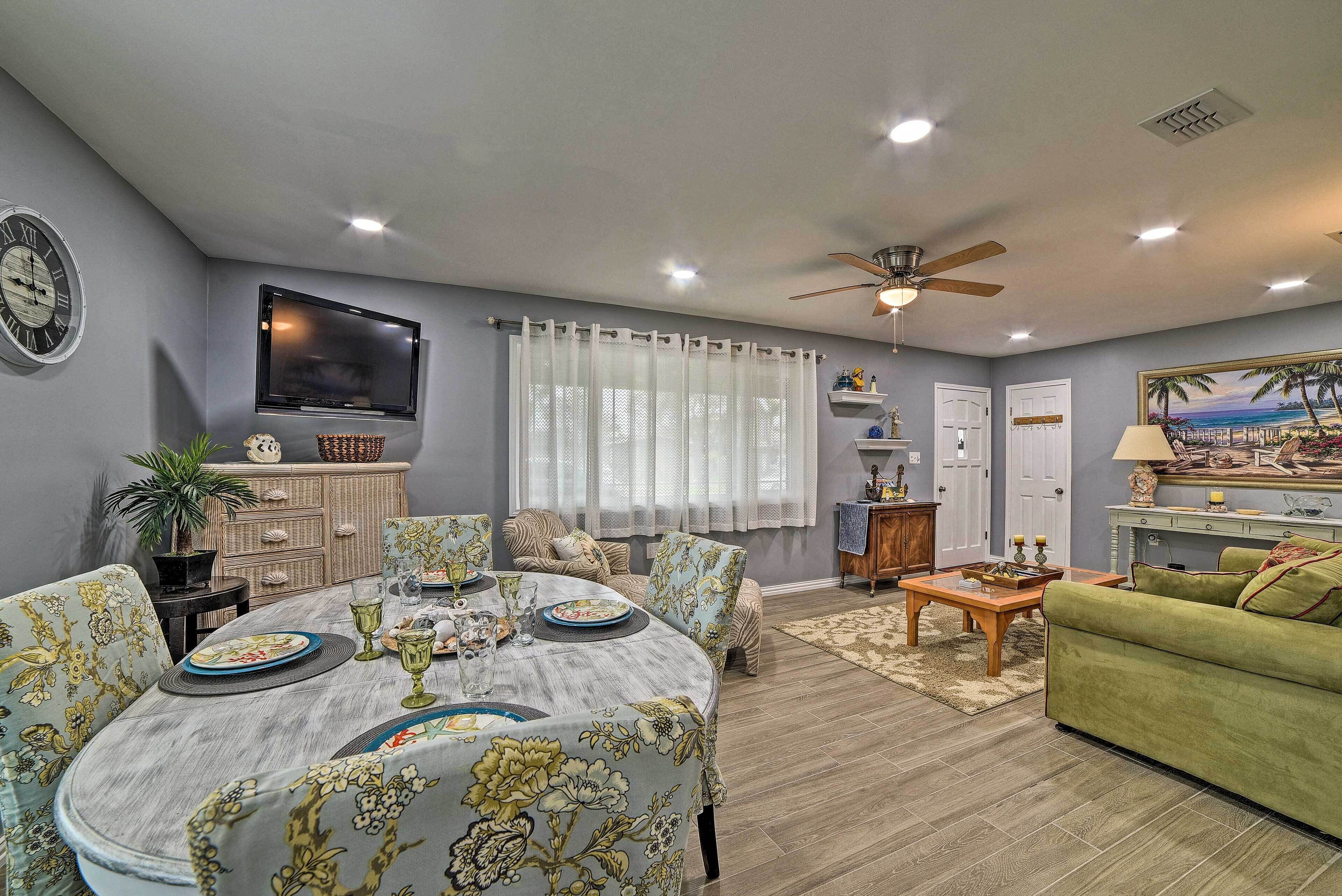 Port Isabel Home < 4 Mi to South Padre Beach!