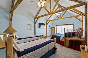 2 bedrooms, iron/ironing board, free WiFi, bed sheets