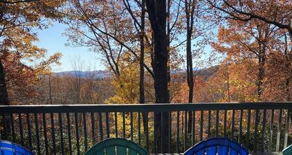 Spectacular panoramic mountain views! 3 king suites, hike, bike, swim, paddle