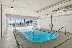 Indoor pool, outdoor pool - Beach front condo; great location; with pool  (Orange Beach)