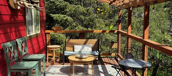 Resurrection Peaks Lodge.  Upper unit sleeps 6, private lot and close to town.