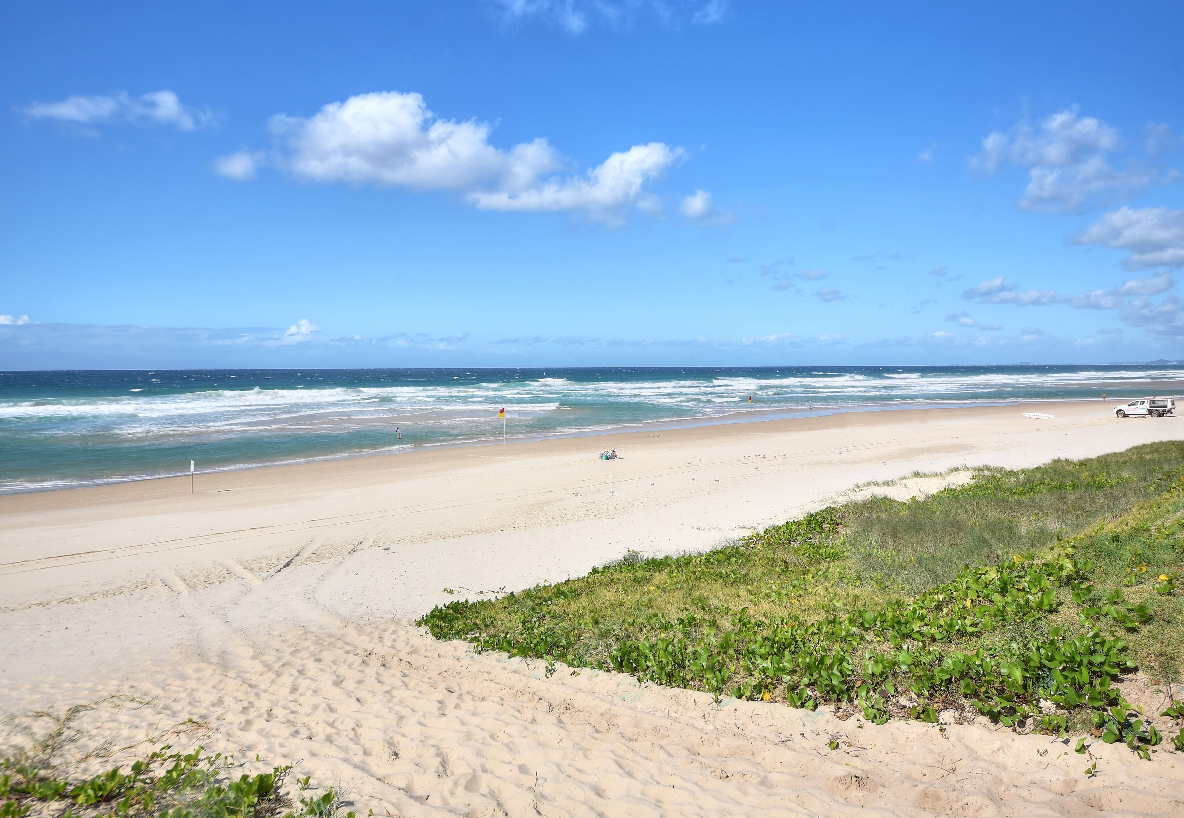 Spectacular luxury beachfront apartment — image 18