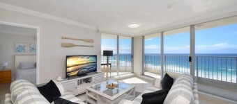 Spectacular luxury beachfront apartment