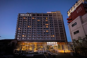 Front of property - evening/night - AMANEK Beppu YULA-RE (Beppu)