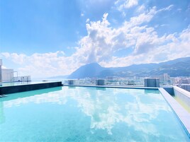 1 bedroom, memory foam beds, in-room safe, desk