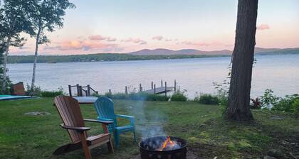 Gorgeous Waterfront with Dock & Mountain Views on Winnisquam - Sleeps 12