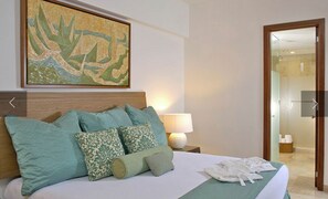 2 bedrooms, iron/ironing board, WiFi