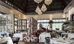 Dining - MAYAN PALACE MASTER ROOM (Riviera Maya)