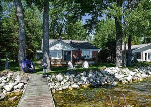 Exterior - Douglas Lake House: Spring Blooms and Fresh Lake Breezes – Book Now! (Levering)