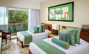 2 bedrooms, iron/ironing board, WiFi