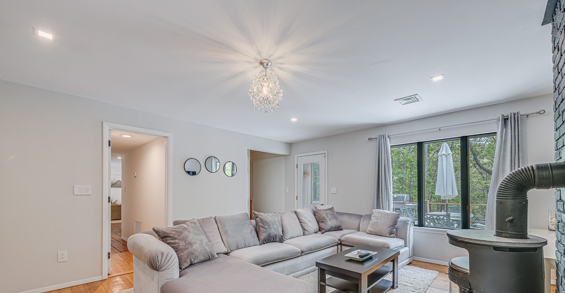 Full 4 bedroom house surrounded by a four acre preserve