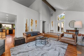 Unclassified image, 3 of 50, button