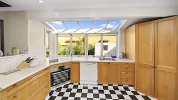 Fridge, microwave, dishwasher, toaster
