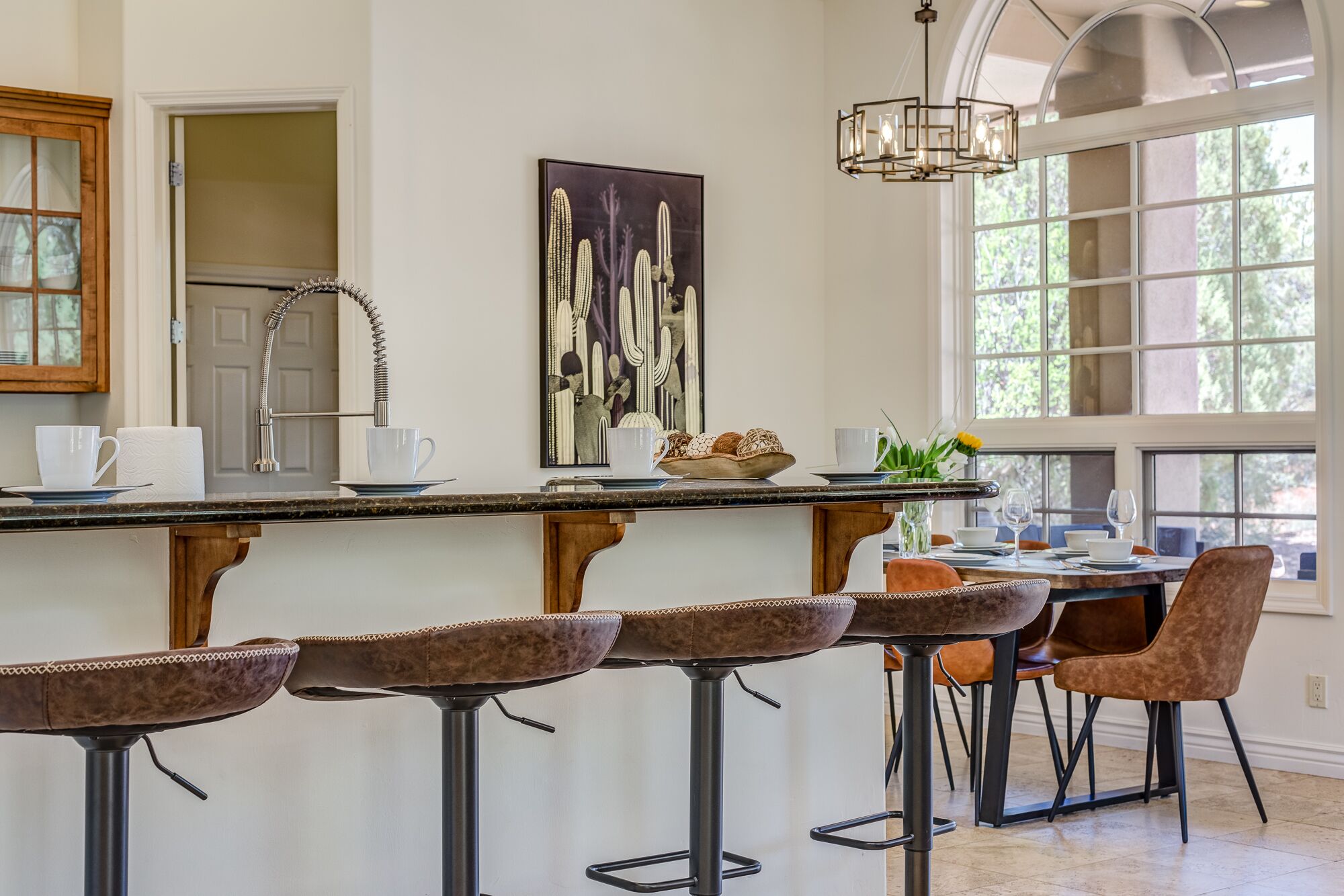 Sedona Hikers Hideaway Enjoy Patio Views, Desert Landscape & Hot Tub -Trails Are Just Steps Away!