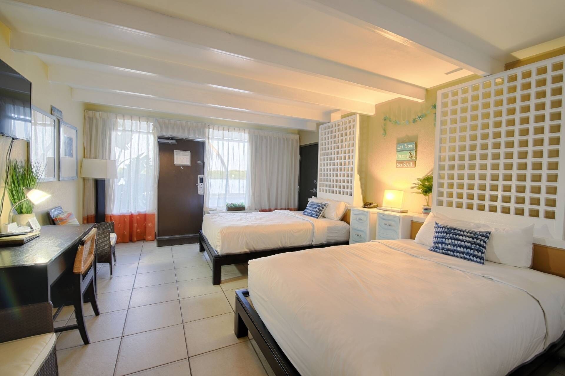 Updated Bright and Beach Feel, Contact Free Check In, Book Today!