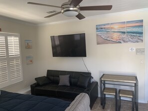 1 bedroom, WiFi - Quite guest house in heart of Destin (Destin)