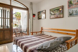 1 bedroom, iron/ironing board, free WiFi, bed sheets - Apartment "Villa Amanda" with Sea View, Pool, Wi-Fi, Air Conditioning & Terrace (Playa del Cura)