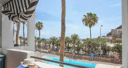 Apartment "Villa Amanda" with Sea View, Pool, Wi-Fi, Air Conditioning & Terrace