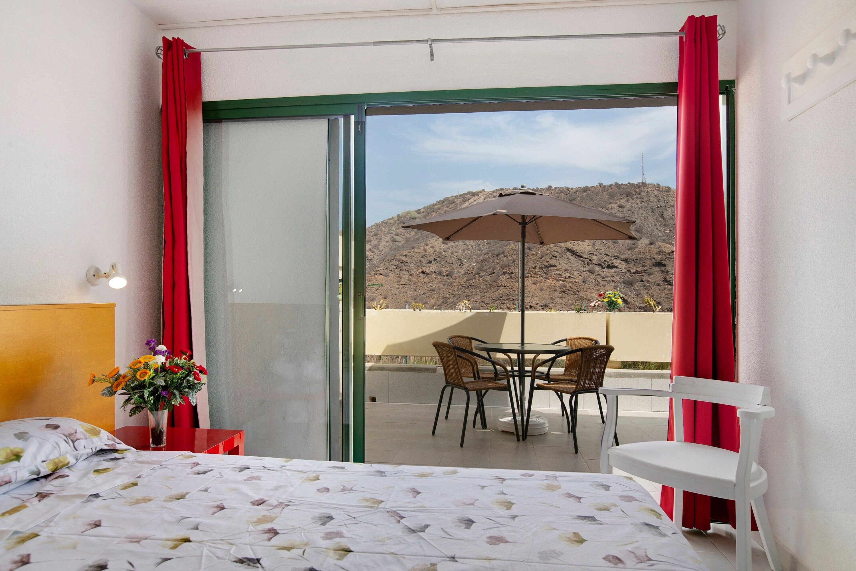 1 soverom, strykejern/-brett, wi-fi (inkludert) og sengetøy