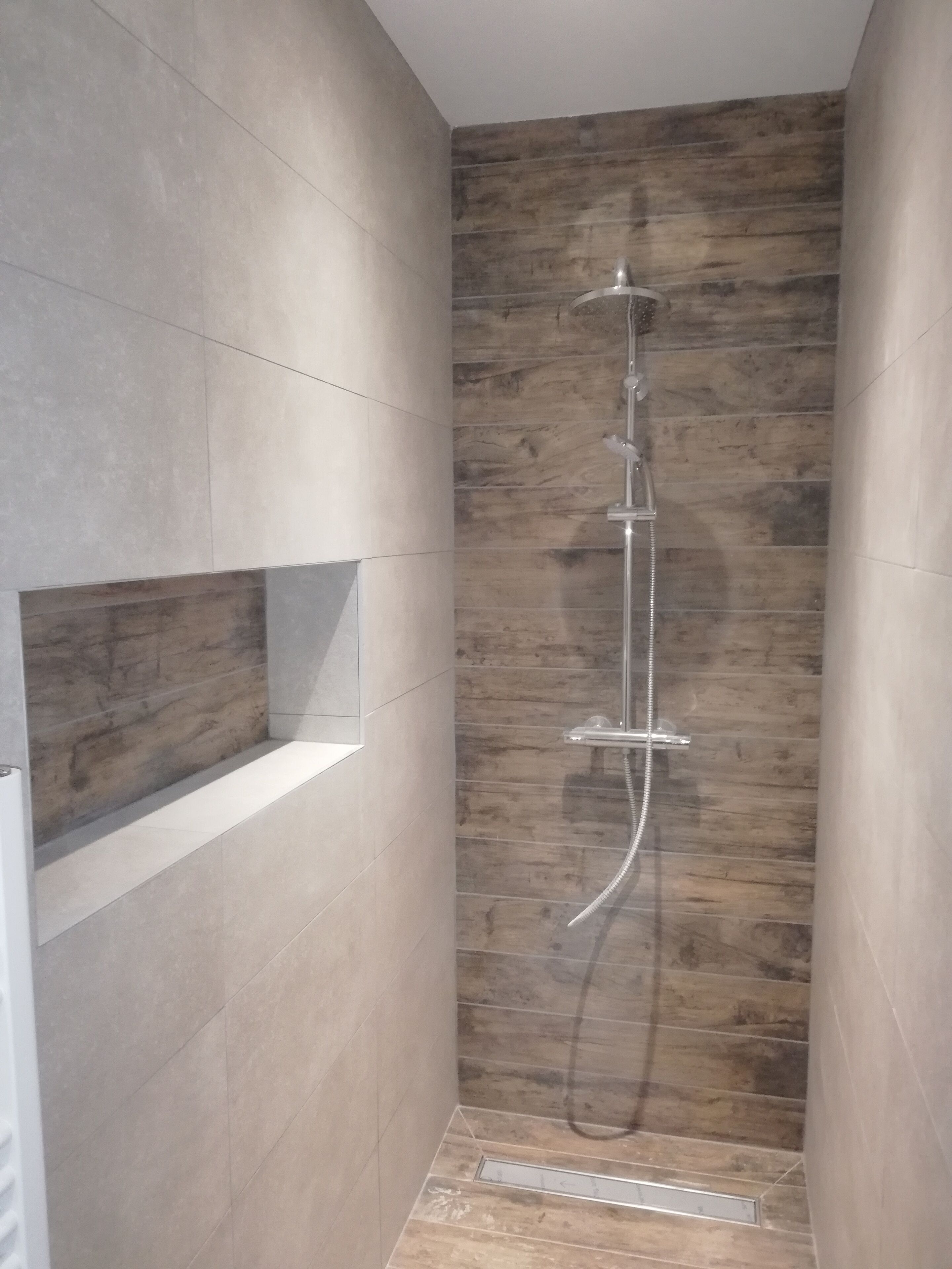 LE CHALET DES LONES (Gîtes and SPA)