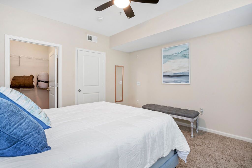 1 slaapkamer, een strijkplank/strijkijzer, wifi, beddengoed