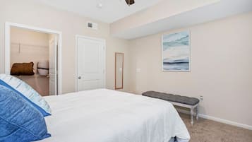 1 slaapkamer, een strijkplank/strijkijzer, wifi, beddengoed