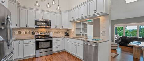 微波炉、洗碗机、茶具/咖啡用具、厨具/餐具