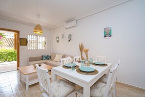 Dining - Apartment Casa Titan (Riomar) (Pilar de la Horadada)