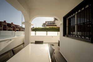 Outdoor dining - Apartment Casa Titan (Riomar) (Pilar de la Horadada)